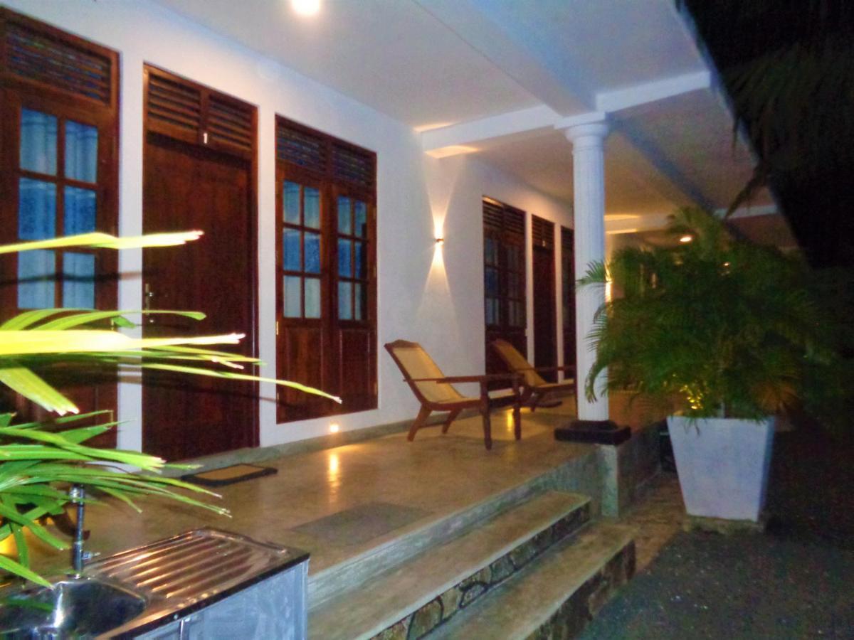 New Holiday Reach Unawatuna Esterno foto