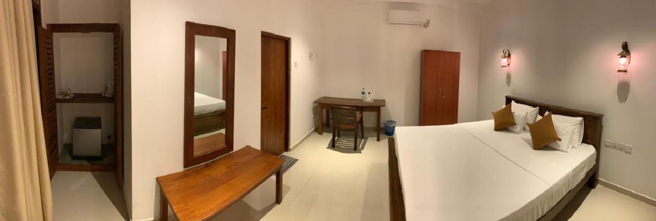 New Holiday Reach Unawatuna Esterno foto