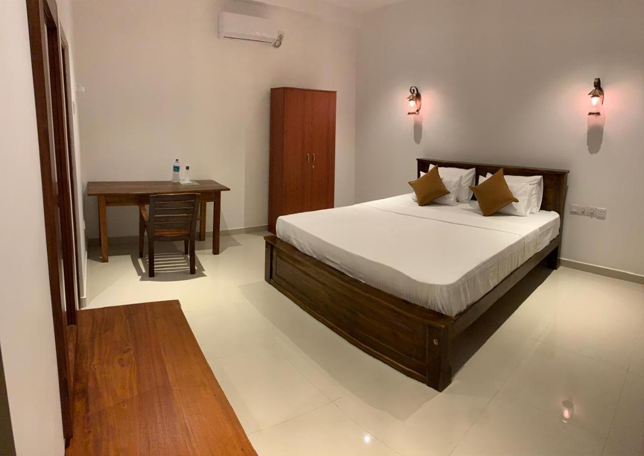 New Holiday Reach Unawatuna Esterno foto